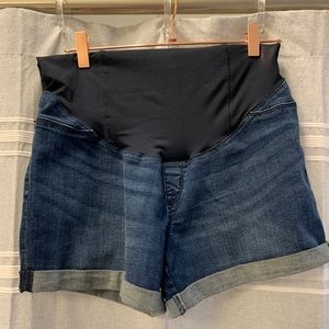 Isabel Maternity by Ingrid & Isabel midi shorts